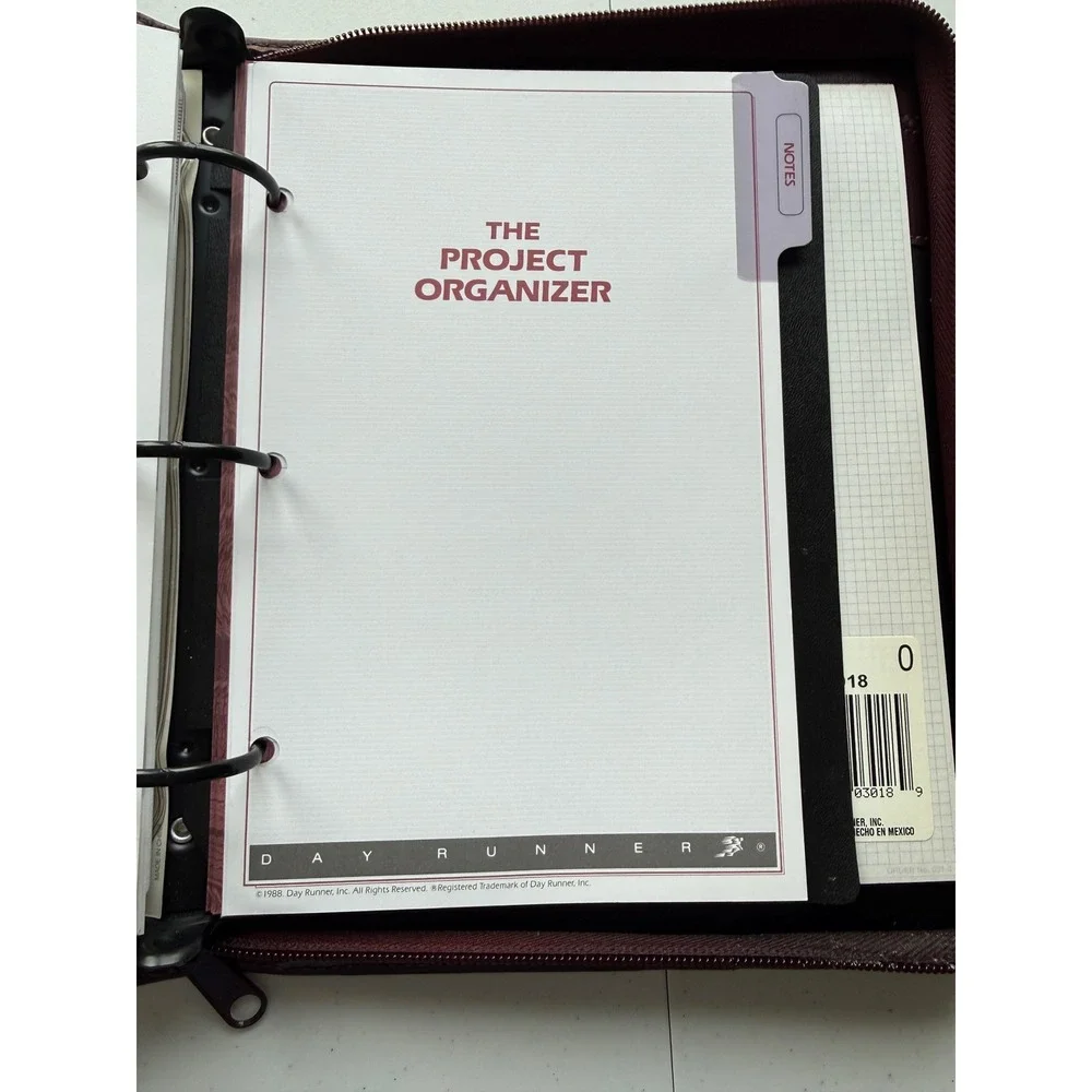 Vintage Dayrunner Planner 3 Ring 8 x 10 Classic Edition Madrid Burgundy Filled